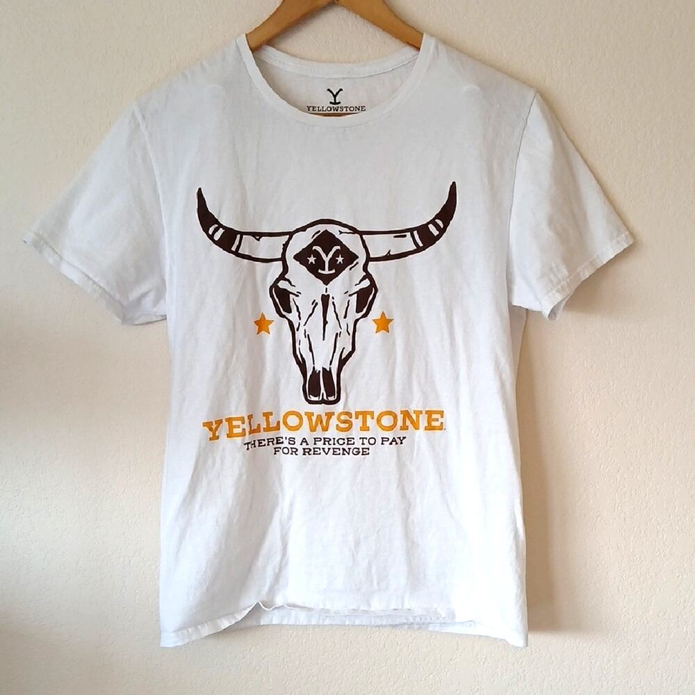 Yellowstone Cow Skull Dutton Ranch White Short Sleeve Shirt